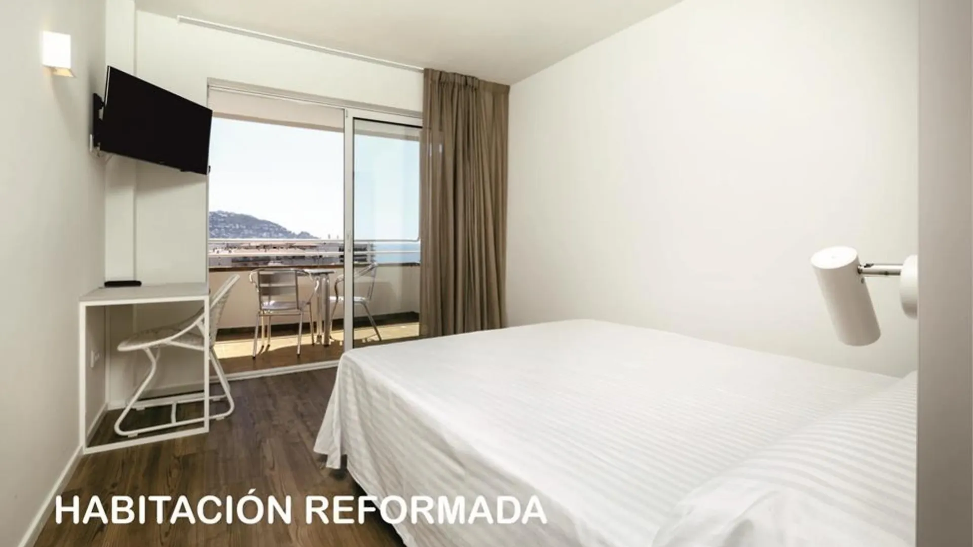 Hotel Prestige Sant Marc Roses 4*,  Spagna